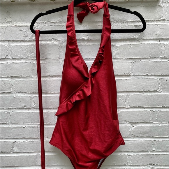 Cupshe red ruffle one piece swimsuit - Picture 2 of 9